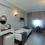 Nova فندق 3*