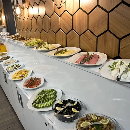 Nova Hotel 3*