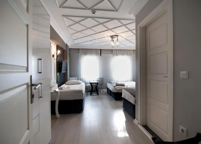Nova Hotel 3*